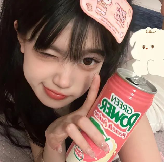 "女毕业生"